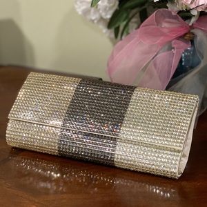 💥HOST PICK💥Call It Spring Sparkling Clutch Purse